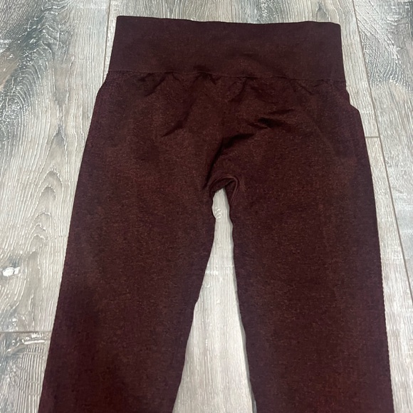 Gymshark Vital Seamless Burgundy Leggings - Picture 5 of 7